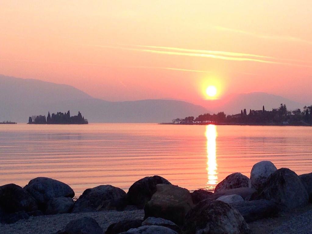 Corte degli Olivi Appartamenti Manerba del Garda Esterno foto